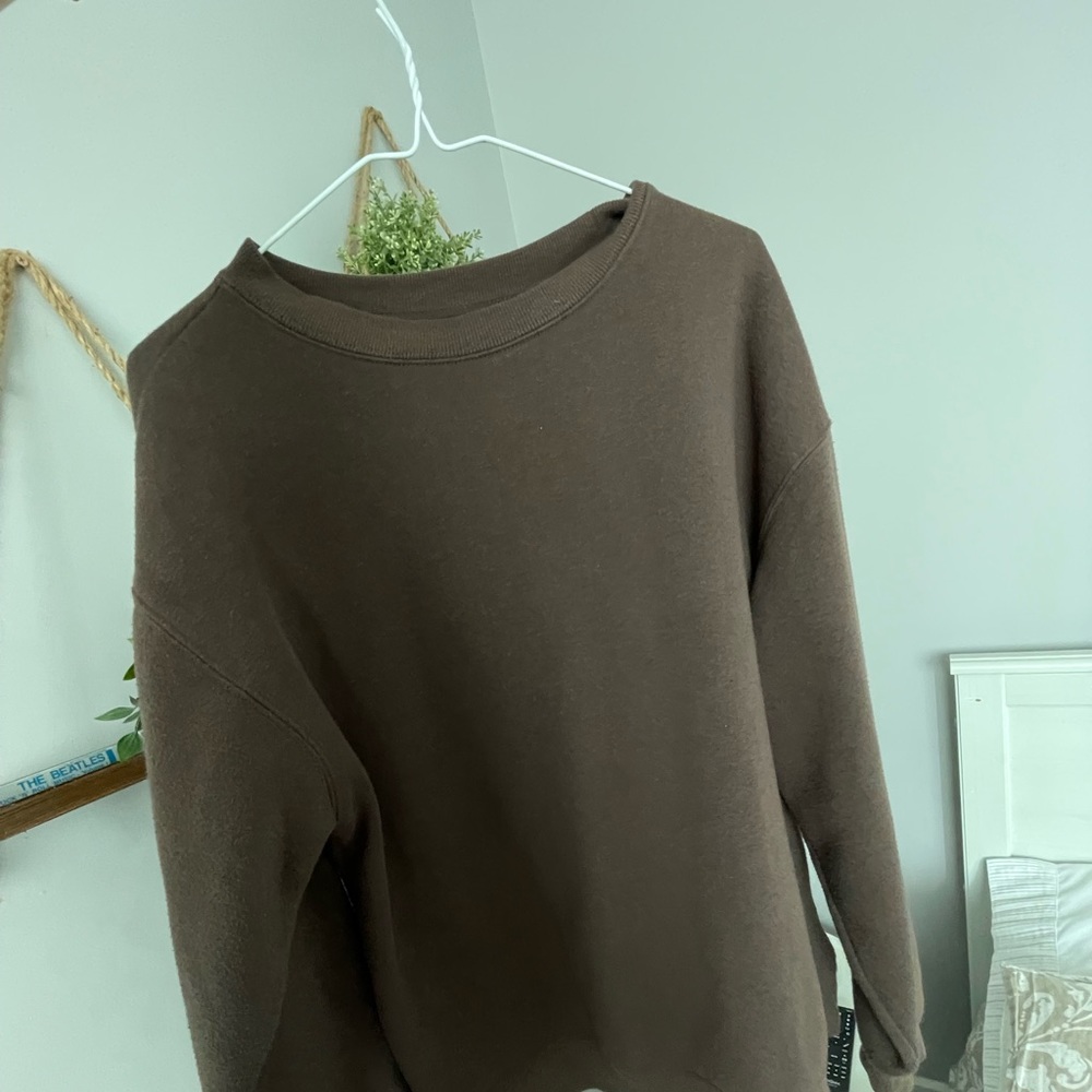 Brown crew neck sweater